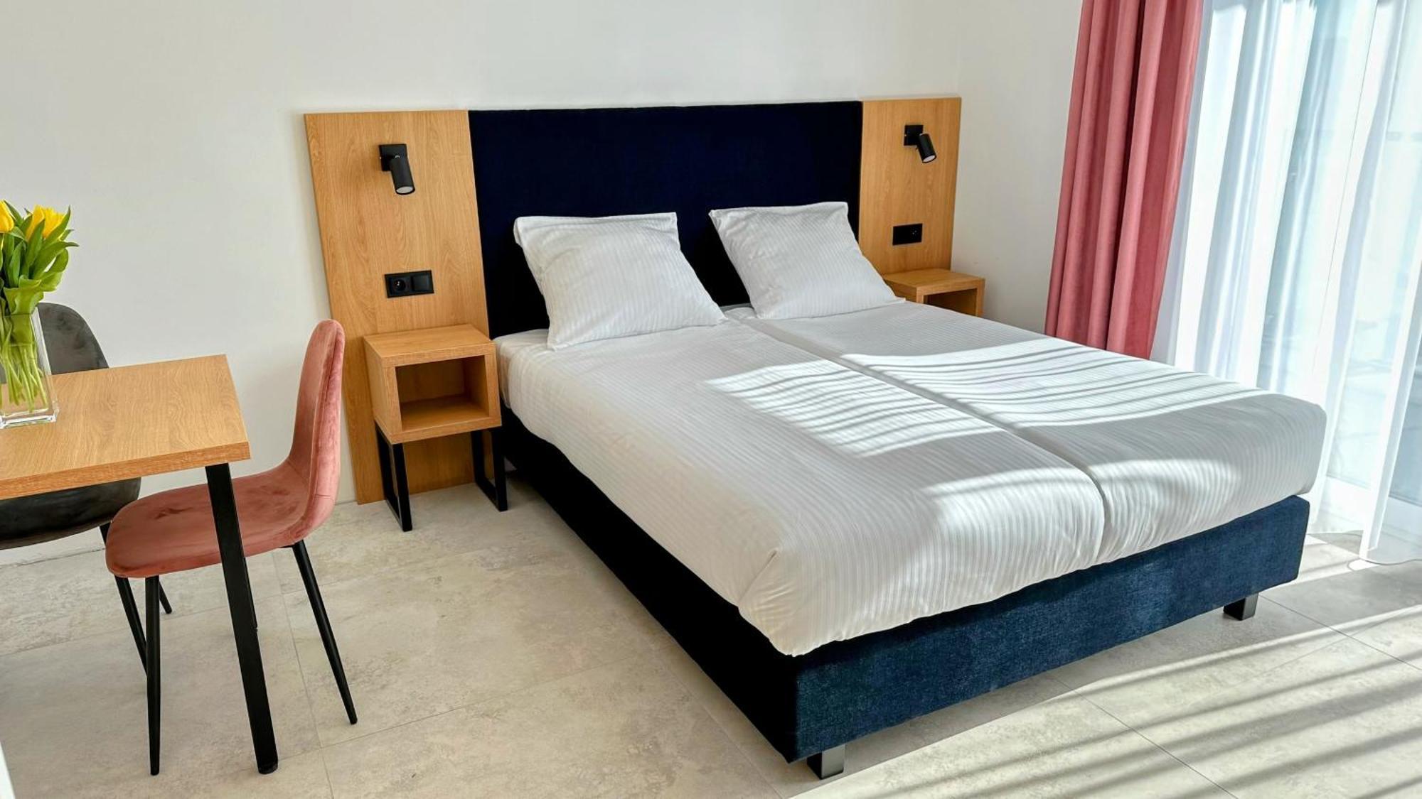 Bursztynowa Rosa & Wypozyczalnia Rowerow Elektrycznych Hotell Łeba Exteriör bild